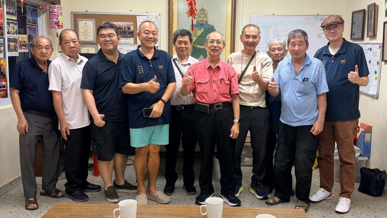 马来西亚徐余涂佘同宗会会长和财政访问本会